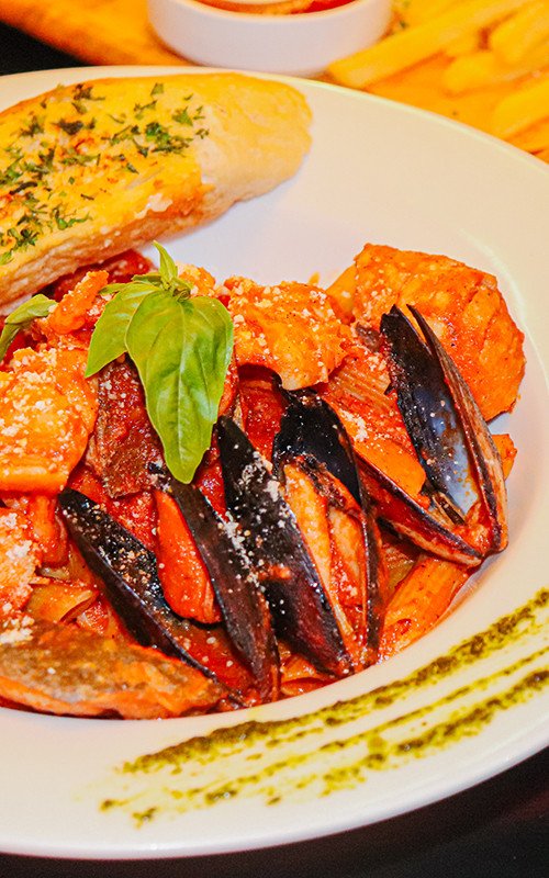 Linguine Seafood Marinara